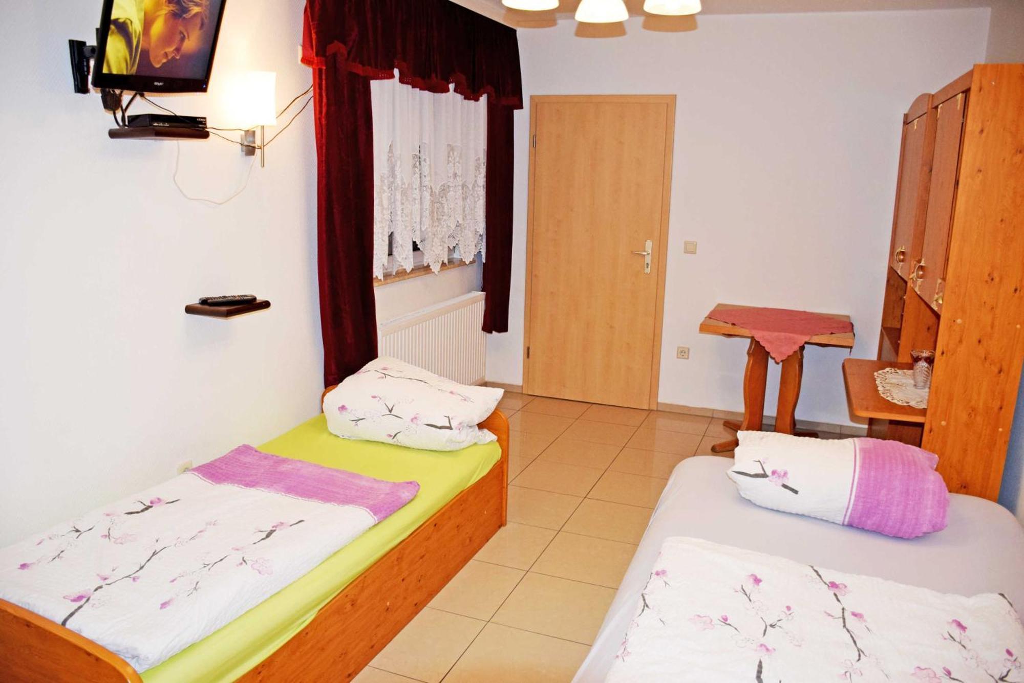 Ferienwohnung/ Ferienzimmer Asche Ашерслебен Екстер'єр фото