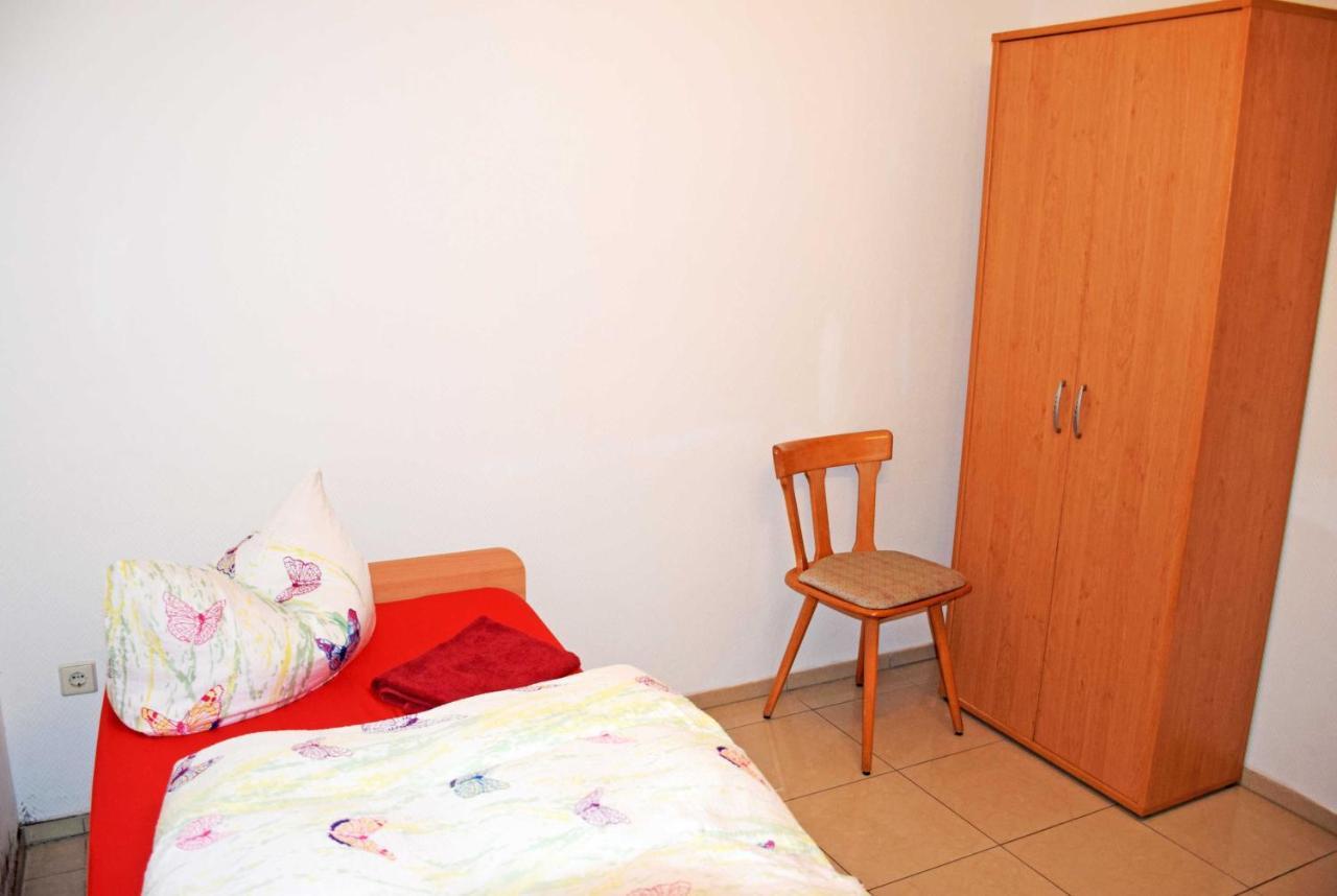 Ferienwohnung/ Ferienzimmer Asche Ашерслебен Екстер'єр фото